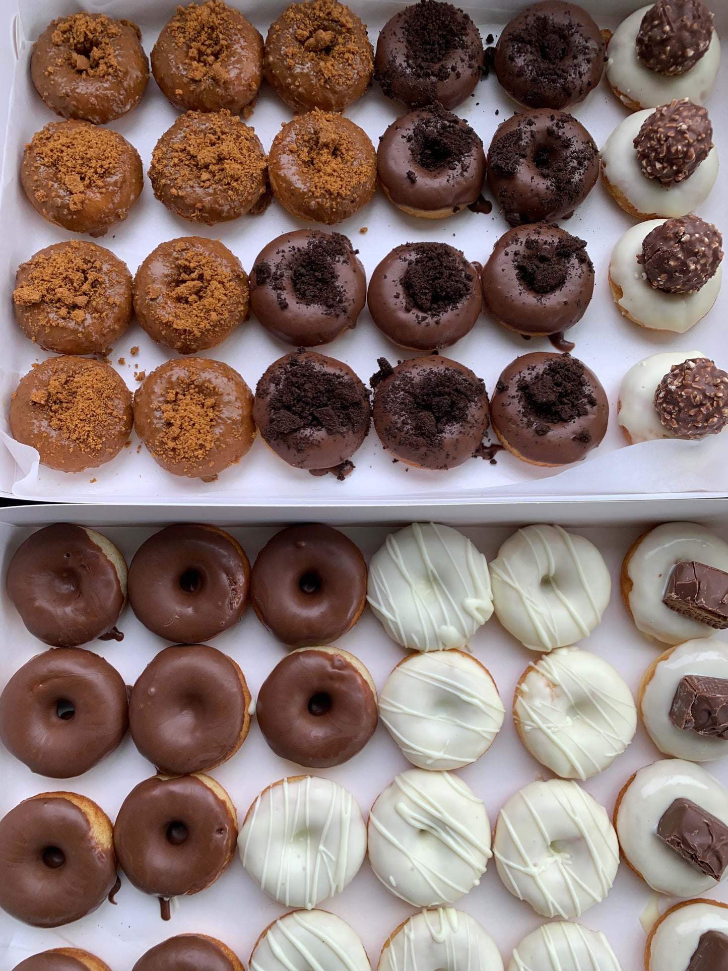 Standard Donut Boxes (per dozen)